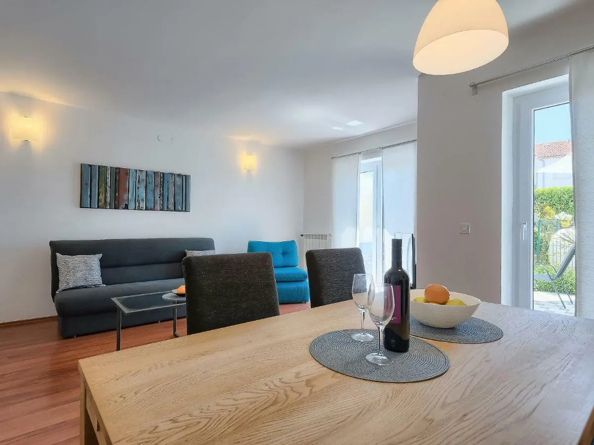 Holiday Home Gojak By Interhome Pula