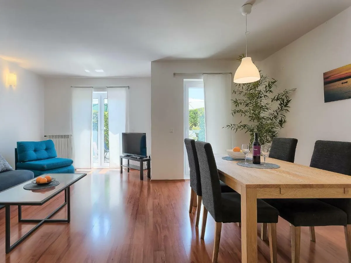 Holiday Home Gojak By Interhome Pula