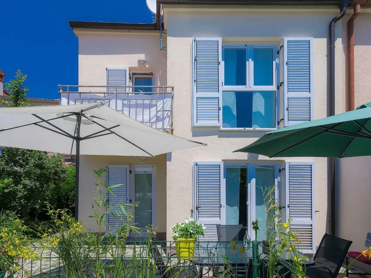 Holiday Home Gojak By Interhome Pula